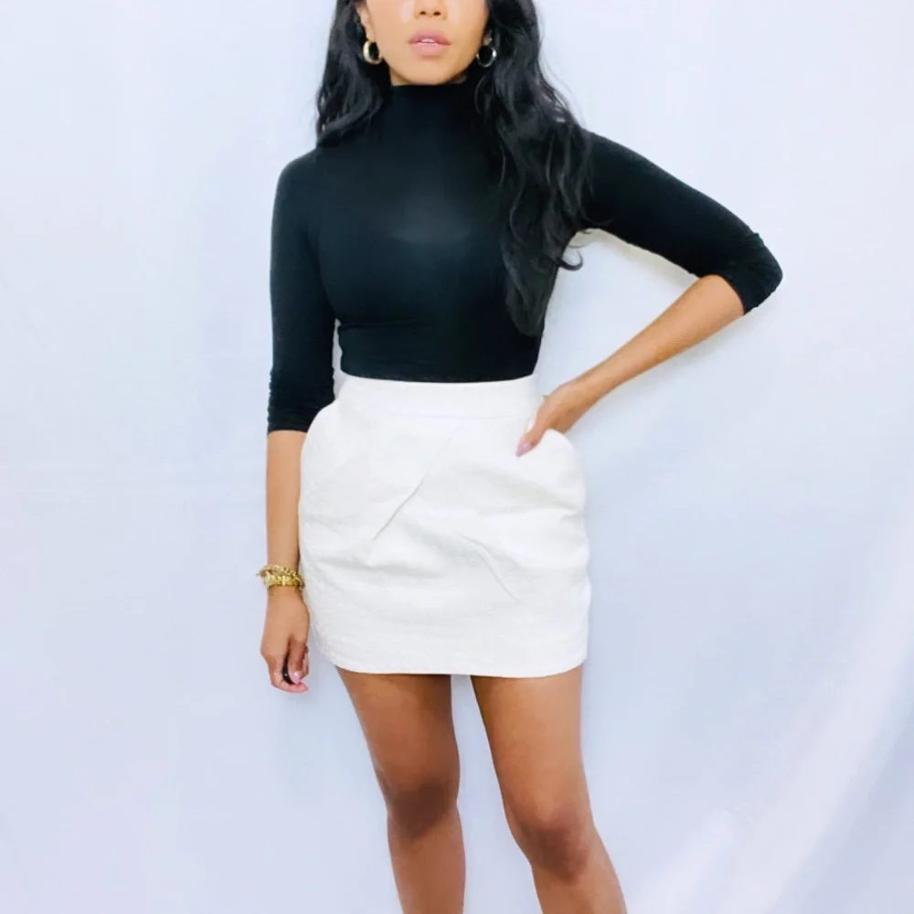 Forever 21 | Cream Quilted Pleated High Waist Mini Skirt